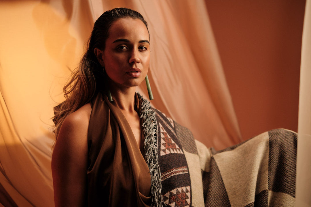 Kauhou: Behind the weave