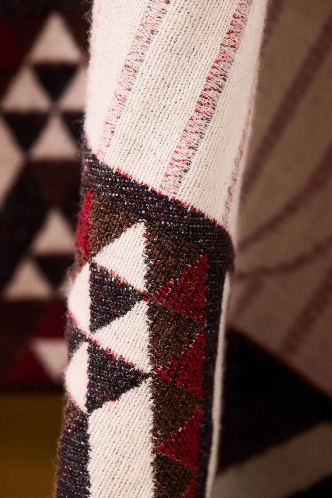 Mataraunui - Behind the weave